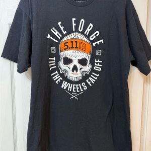 5.11 Tactical Black and Orange Skull Graphic Tee Sz large